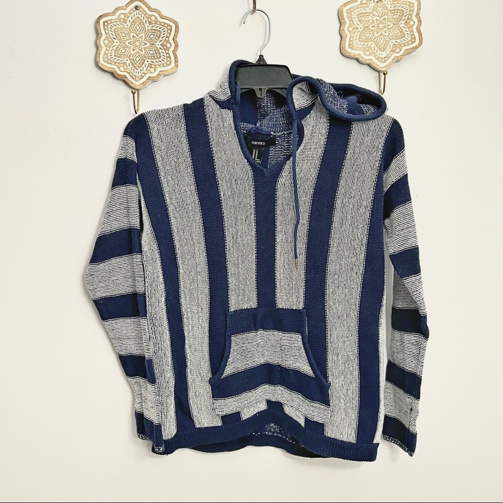 NWOT boho sweater with hood
